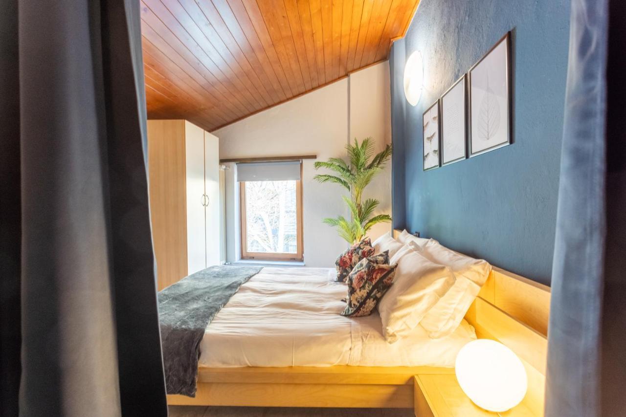 Blue Attic - Historical Como City Center By Rent All Комо Екстер'єр фото