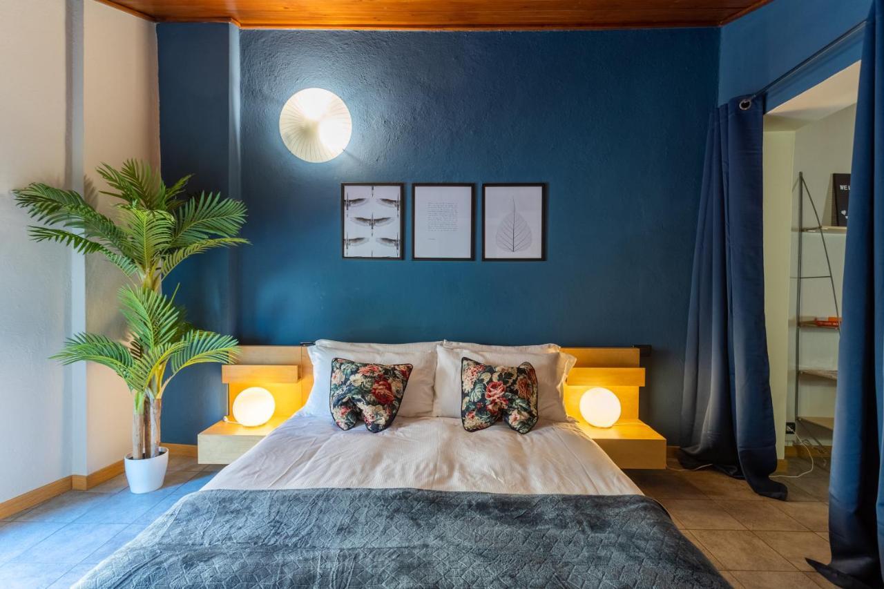 Blue Attic - Historical Como City Center By Rent All Комо Екстер'єр фото